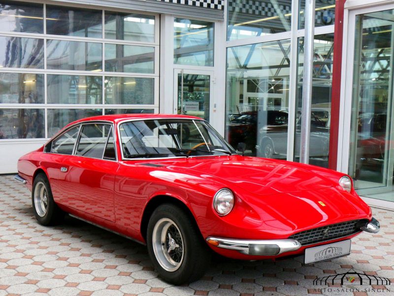 Ferrari 365 GT 2+2