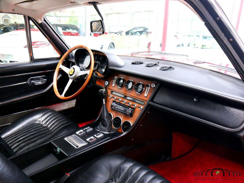 Ferrari 365 GT 2+2