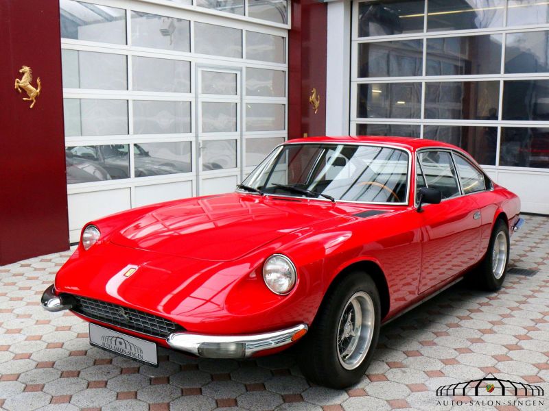 Ferrari 365 GT 2+2