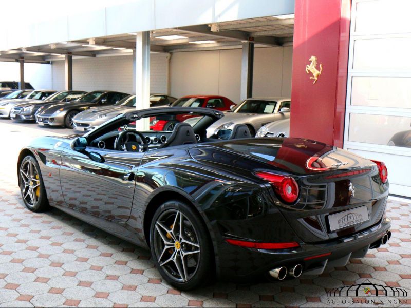 Ferrari California T