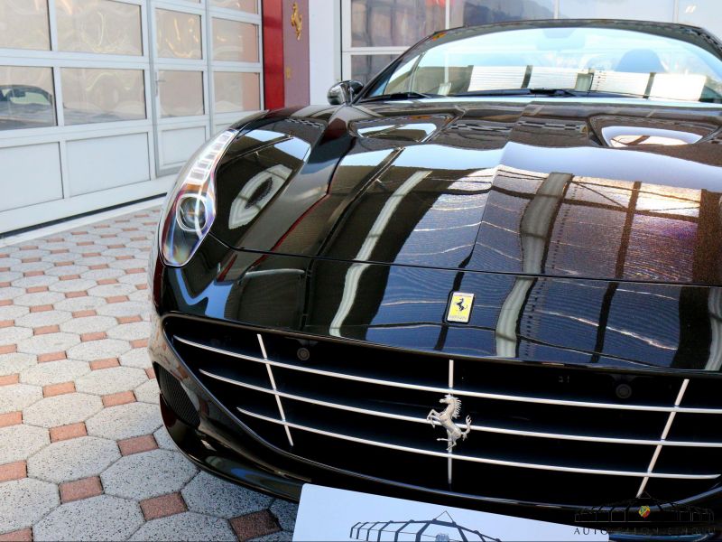 Ferrari California T