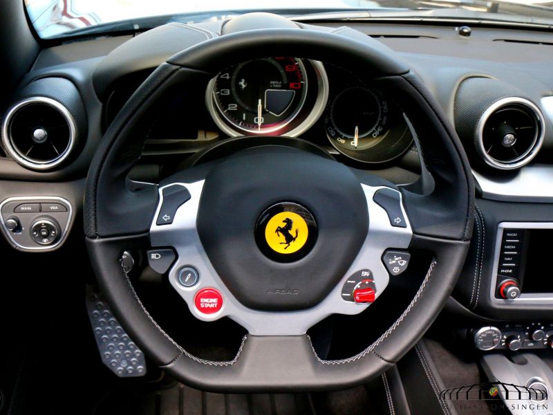 Ferrari California T