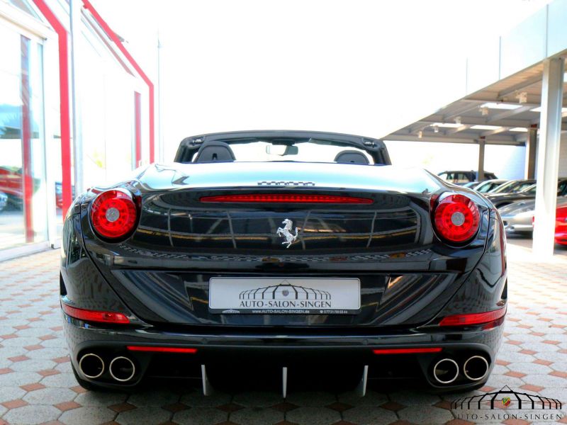 Ferrari California T