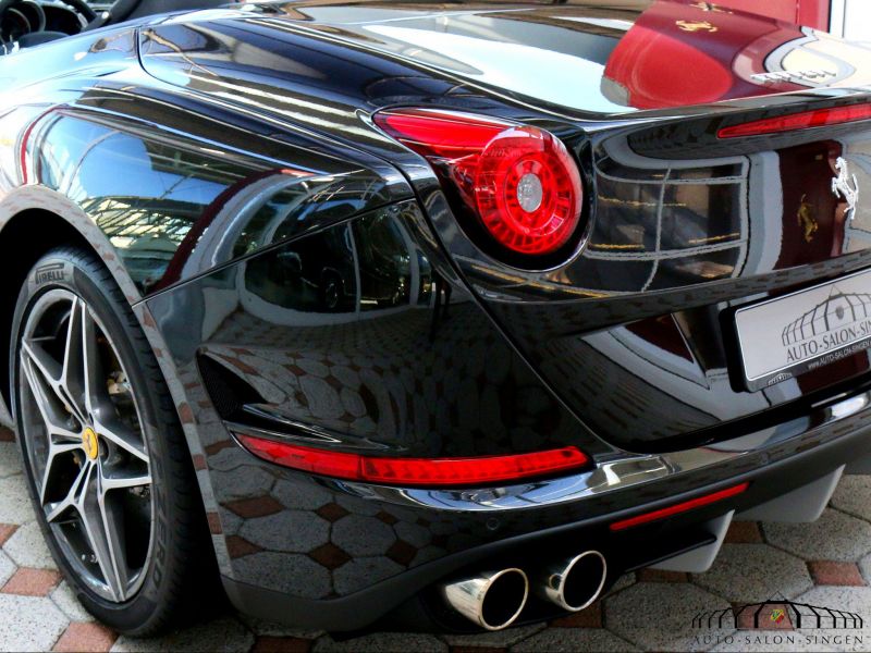 Ferrari California T