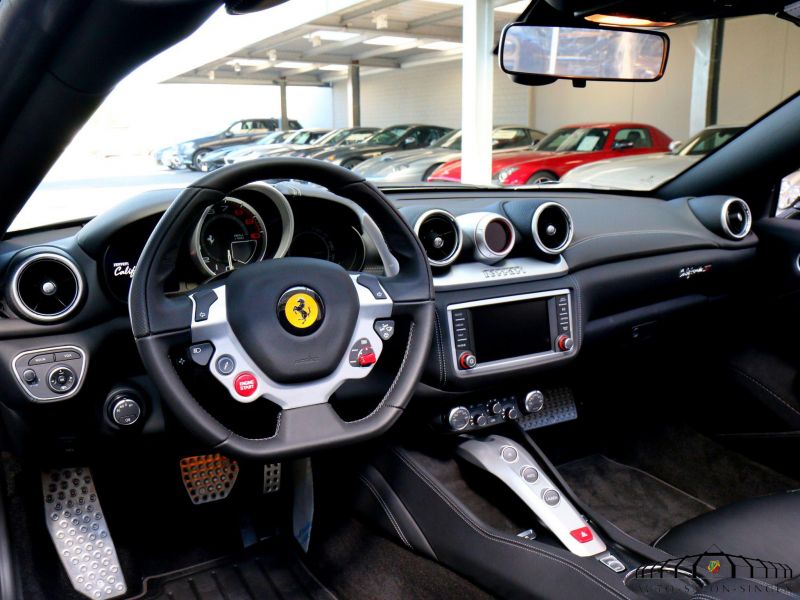 Ferrari California T