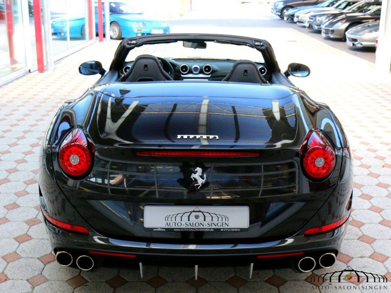 Ferrari California T