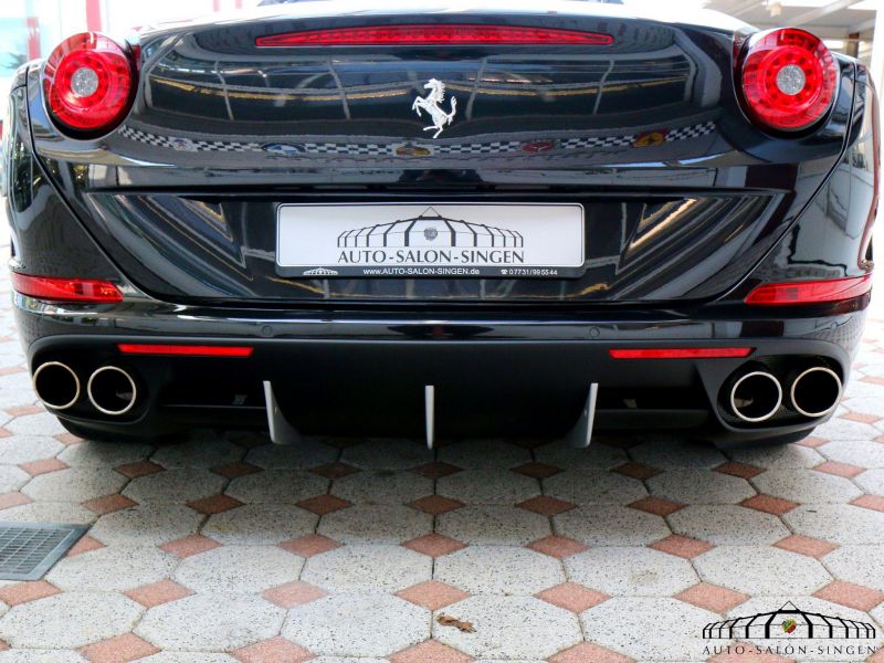 Ferrari California T