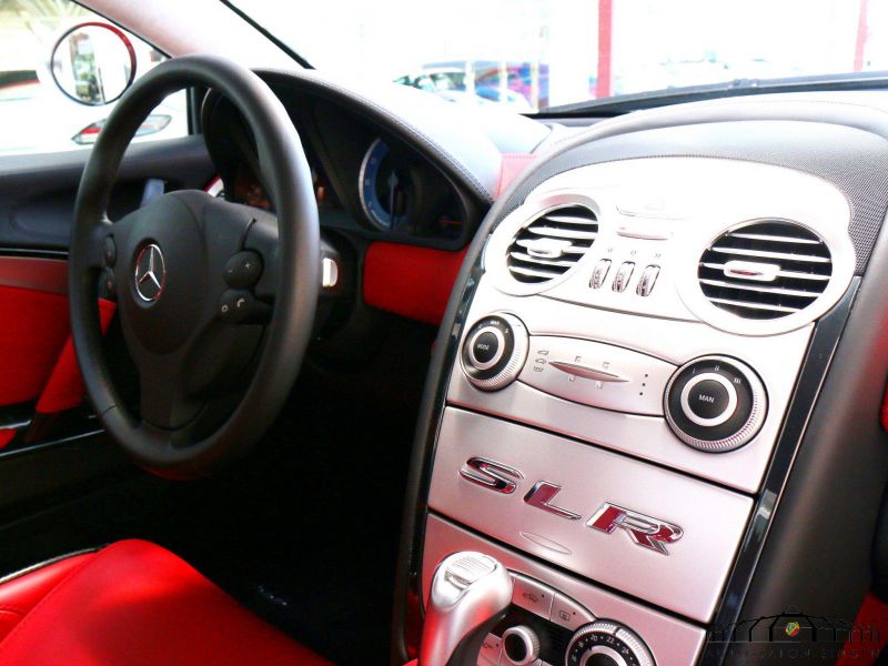 Mercedes-Benz SLR McLaren