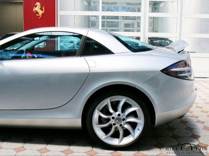Mercedes-Benz SLR McLaren