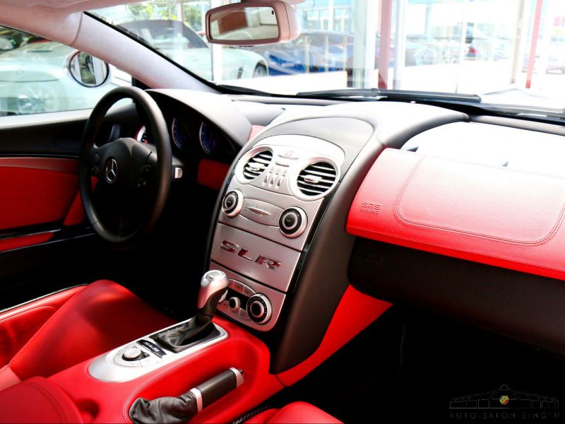 Mercedes-Benz SLR McLaren