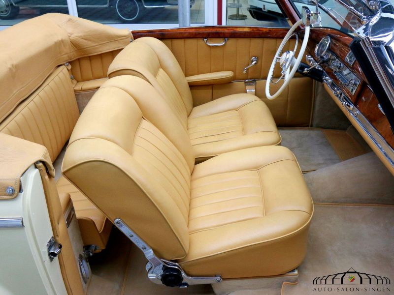 Mercedes-Benz 300 S Roadster 