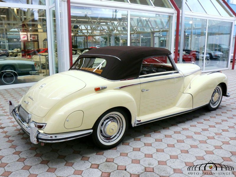 Mercedes-Benz 300 S Roadster 