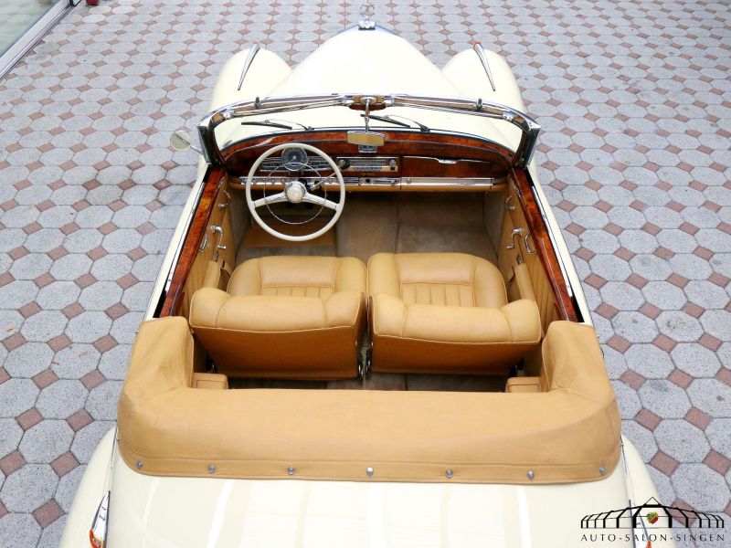 Mercedes-Benz 300 S Roadster 
