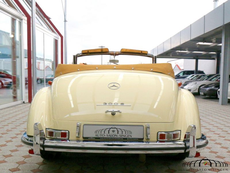 Mercedes-Benz 300 S Roadster 