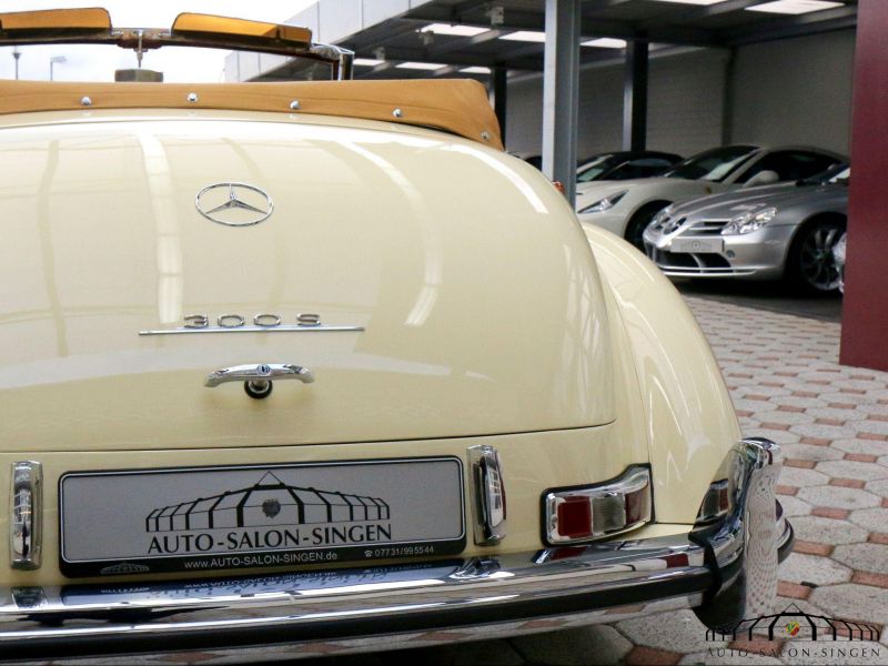 Mercedes-Benz 300 S Roadster 
