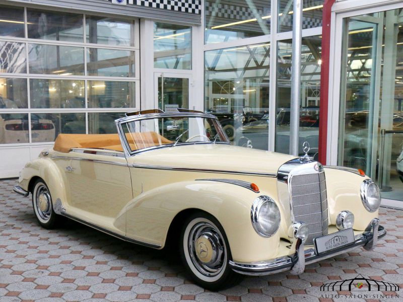 Mercedes-Benz 300 S Roadster 