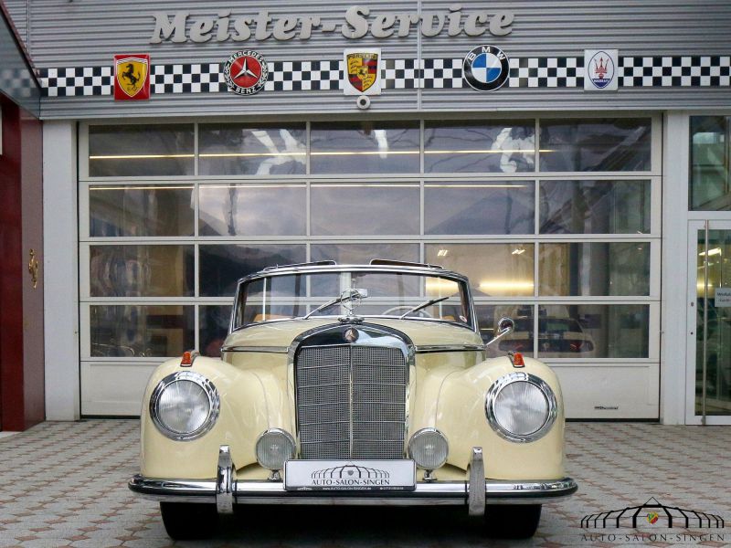 Mercedes-Benz 300 S Roadster 