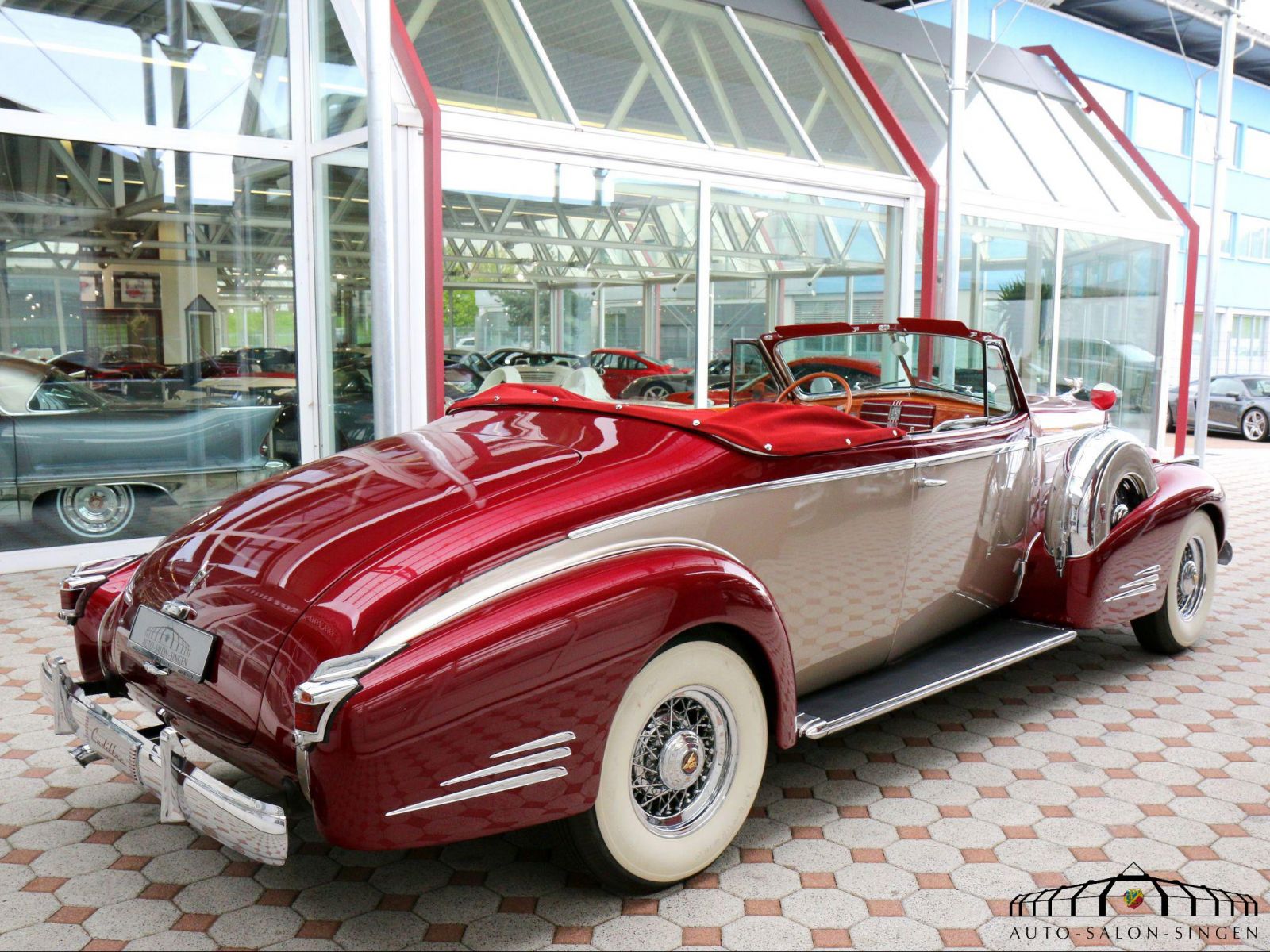 Cadillac - Auto Salon Singen
