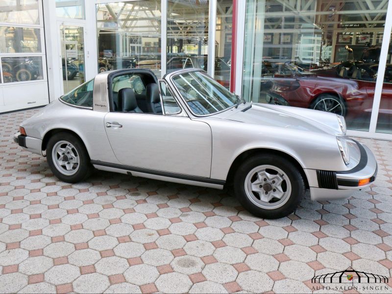 Porsche 911 Targa 2.7