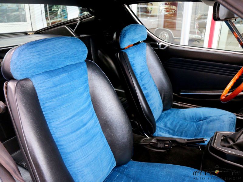 Alfa Romeo Montreal