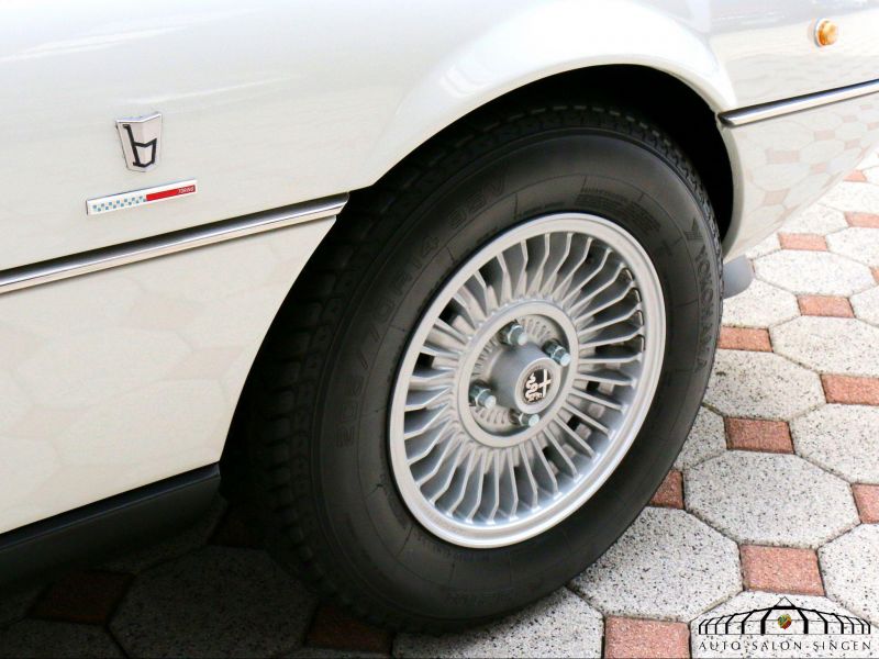 Alfa Romeo Montreal