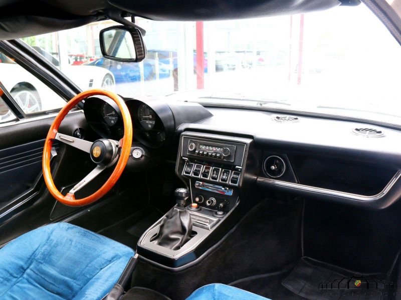 Alfa Romeo Montreal