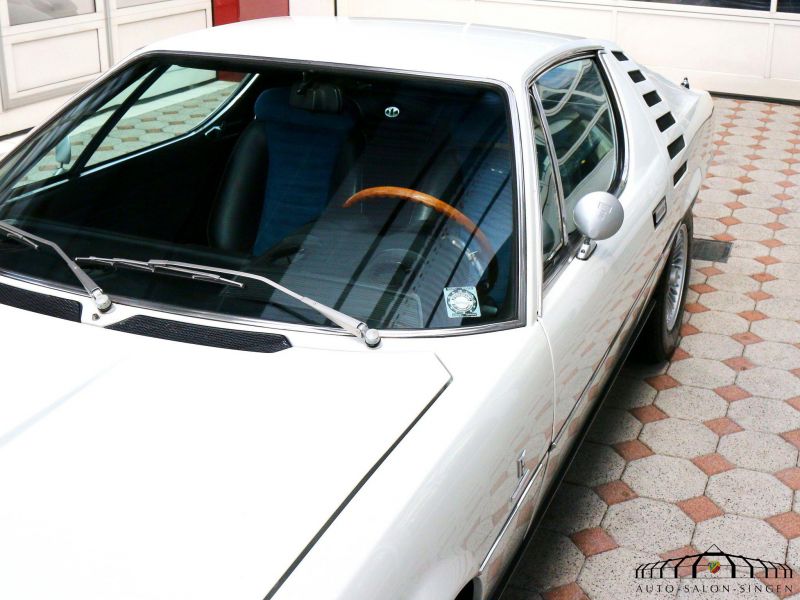 Alfa Romeo Montreal