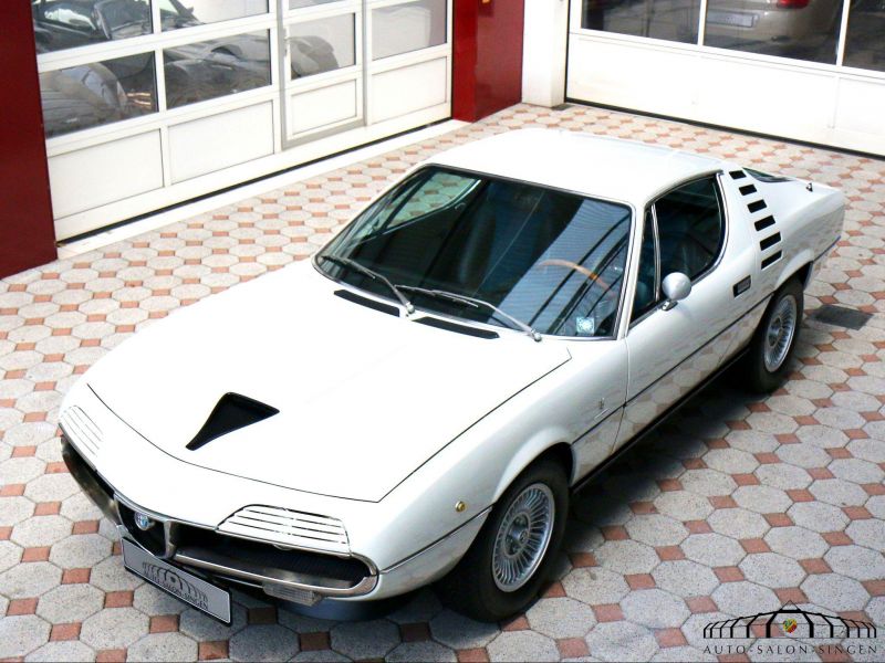 Alfa Romeo Montreal