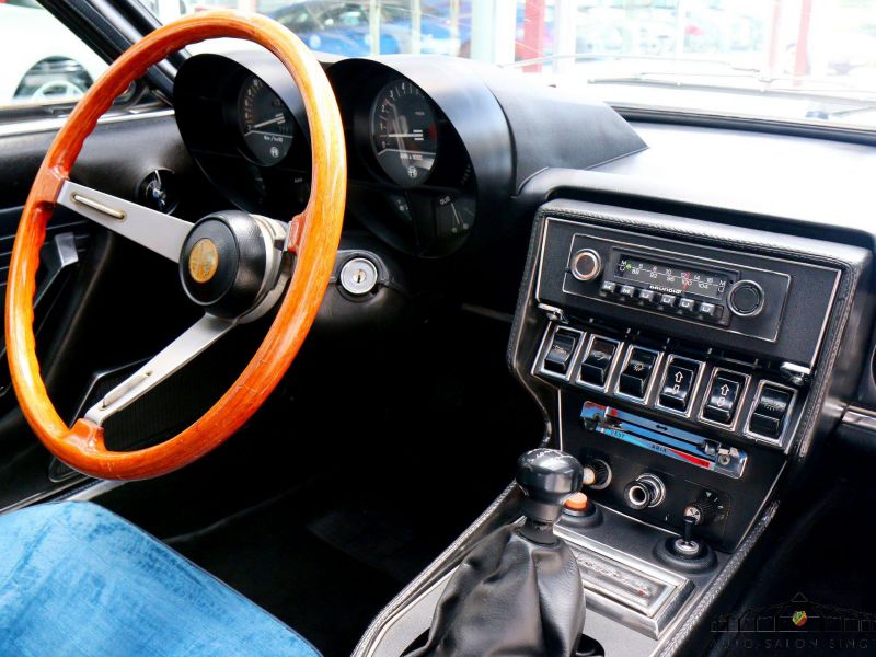Alfa Romeo Montreal