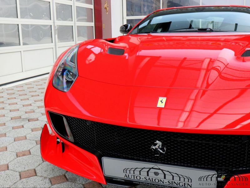 Ferrari F12 TDF