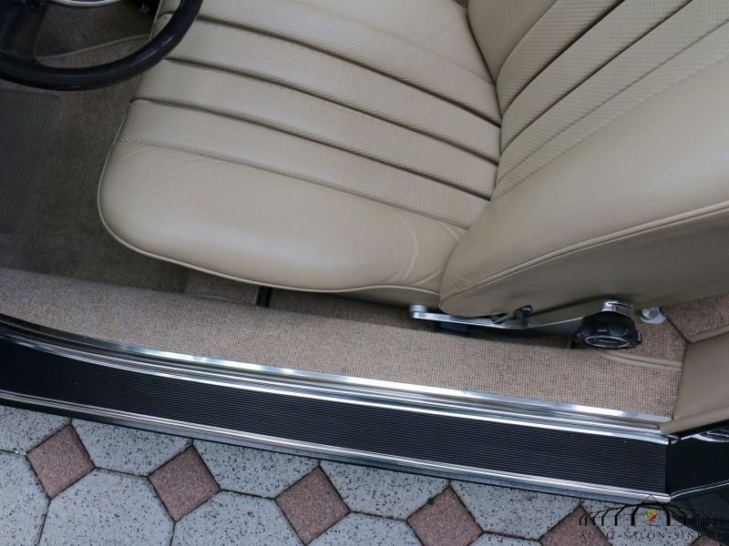 Mercedes-Benz 230 SL Pagode  