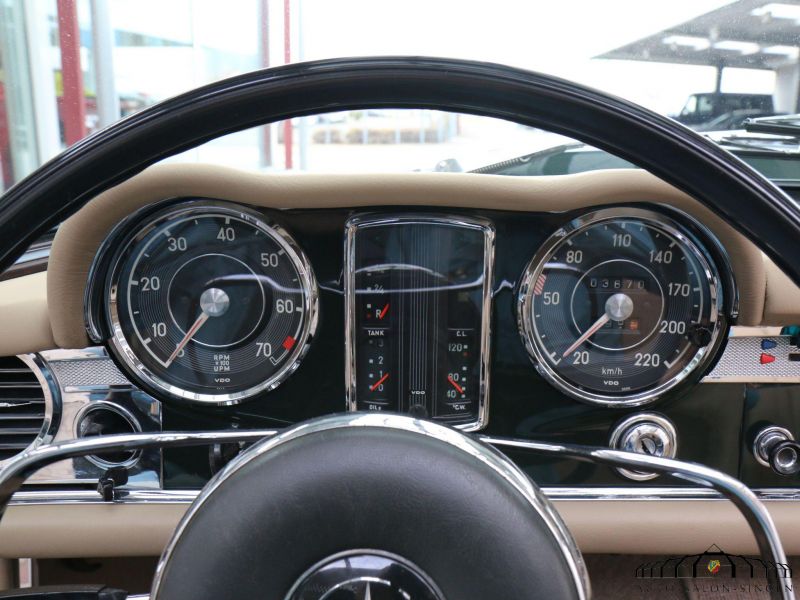 Mercedes-Benz 230 SL Pagode  