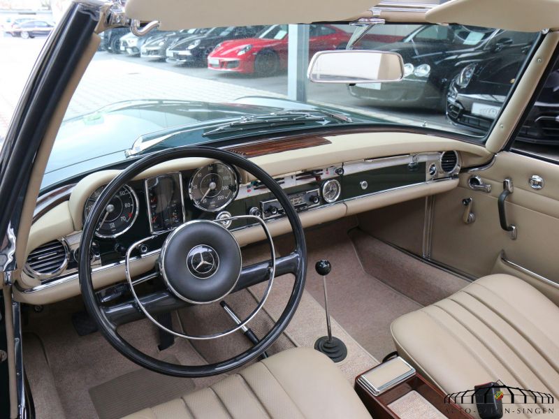 Mercedes-Benz 230 SL Pagode  