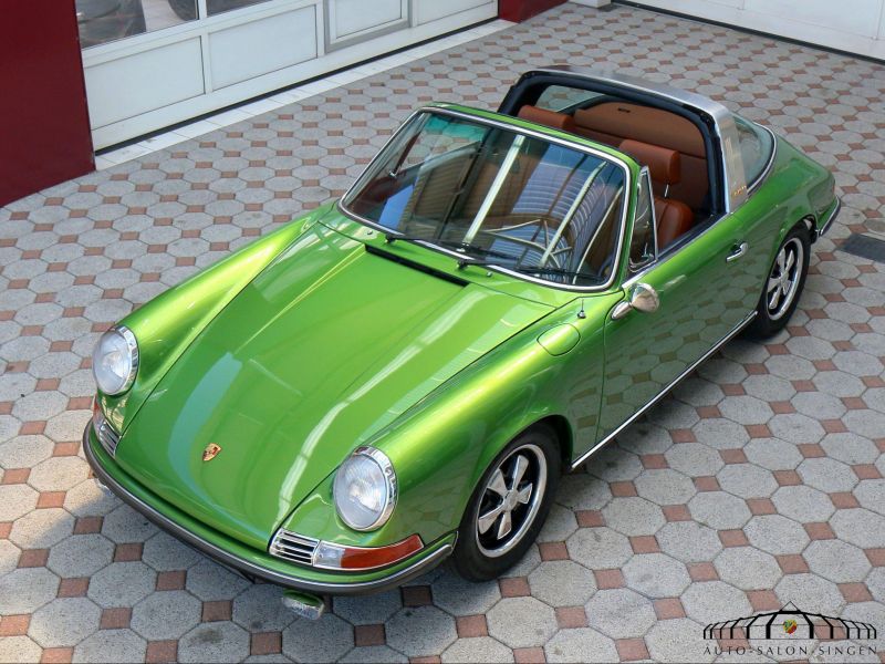 Porsche 911 E Targa 2.2