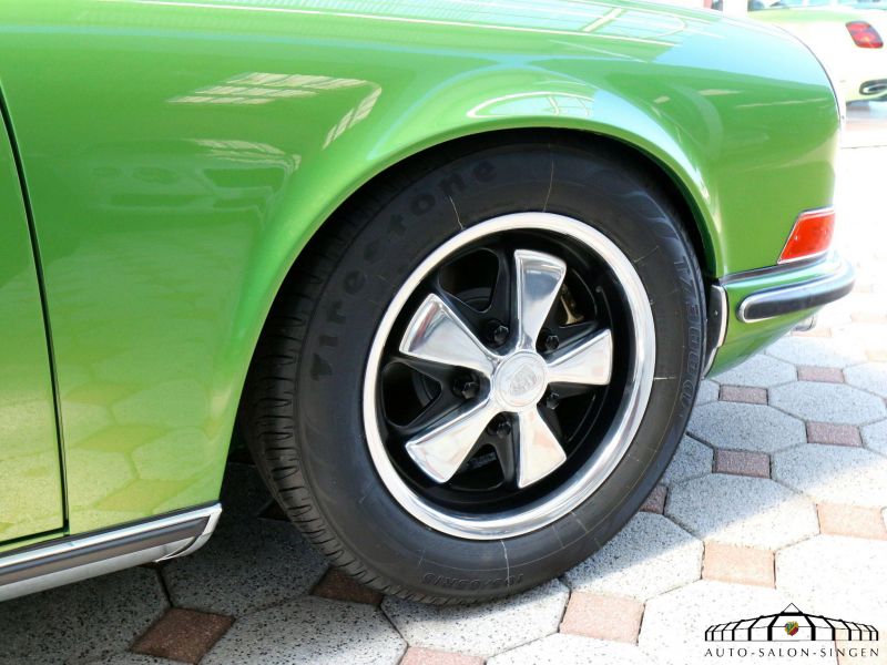Porsche 911 E Targa 2.2