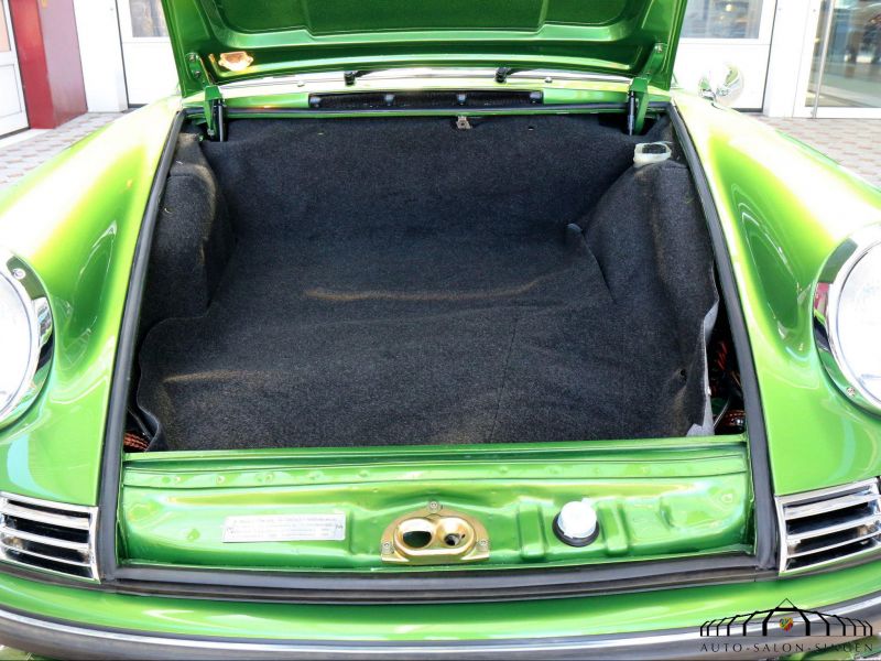 Porsche 911 E Targa 2.2