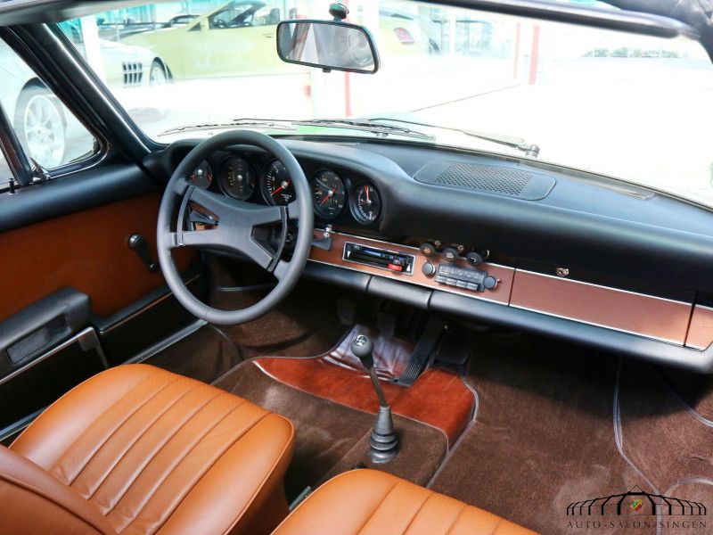 Porsche 911 E Targa 2.2