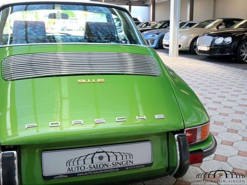 Porsche 911 E Targa 2.2