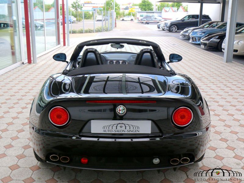 Alfa Romeo 8C Spider