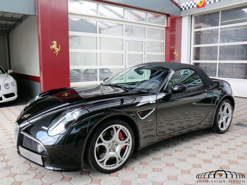 Alfa Romeo 8C Spider