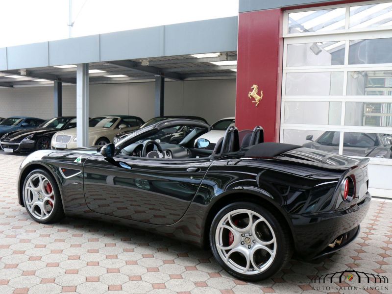 Alfa Romeo 8C Spider