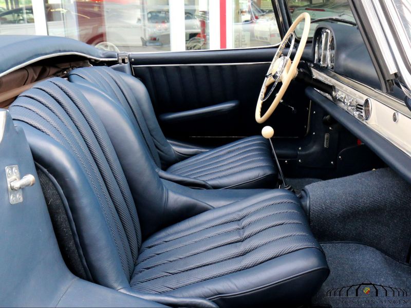 Mercedes-Benz 300 SL Roadster