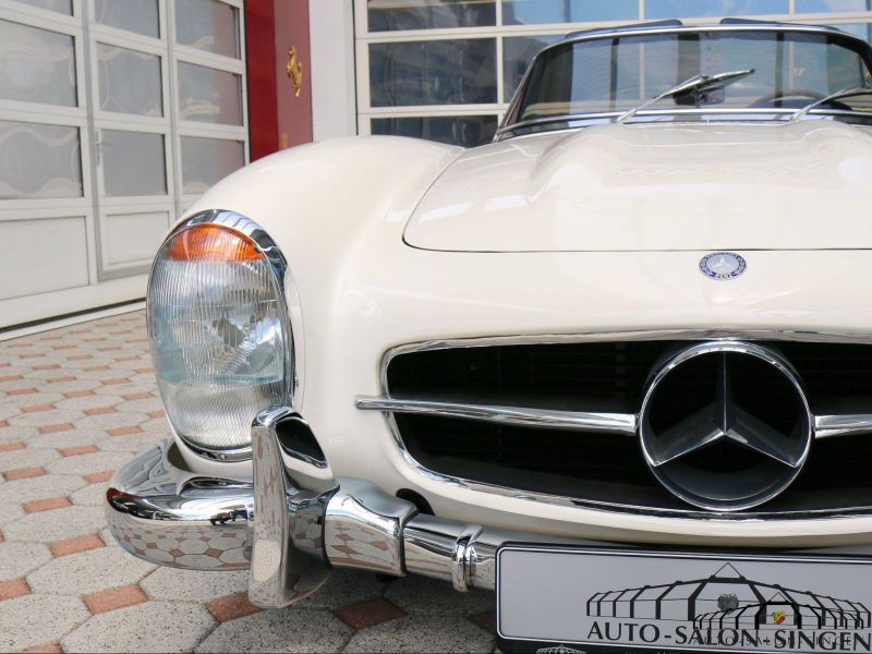 Mercedes-Benz 300 SL Roadster