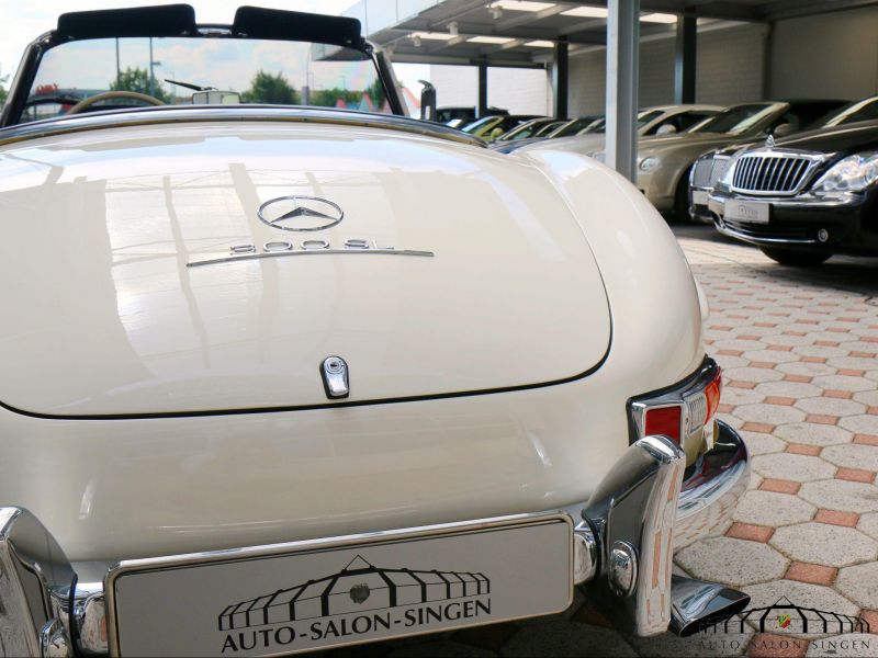 Mercedes-Benz 300 SL Roadster