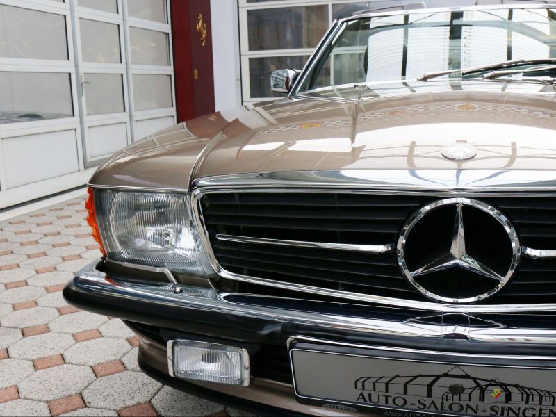 Mercedes-Benz 500 SL
