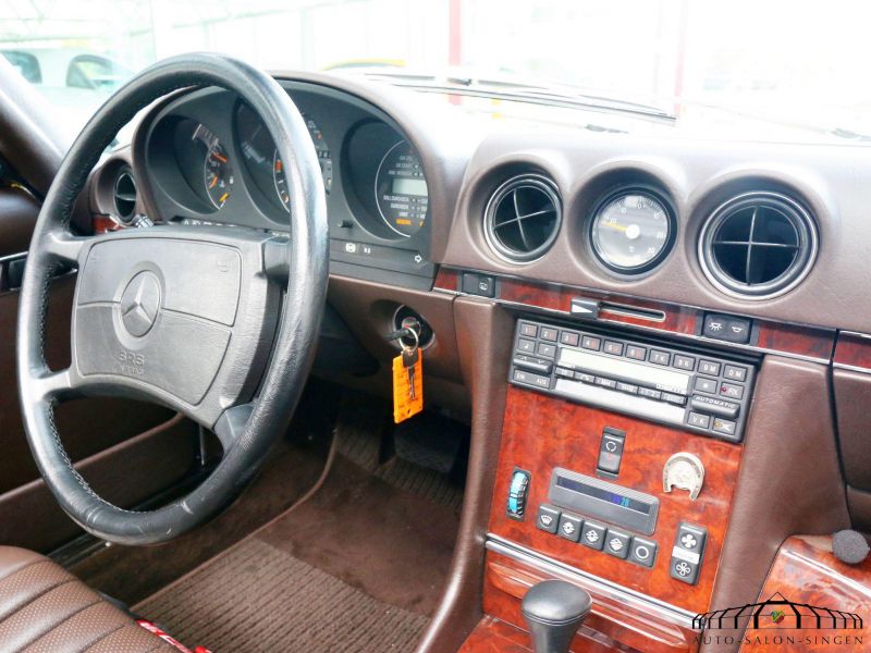 Mercedes-Benz 500 SL