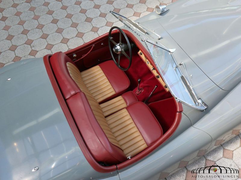 Jaguar XK 120 OTS SE