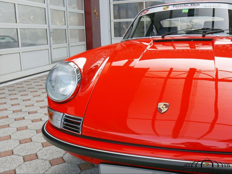 Porsche 911 E 2.2