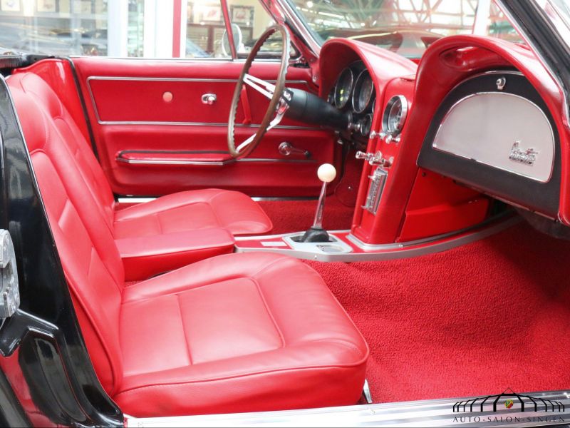 Corvette C2 Sting Ray Cabrio