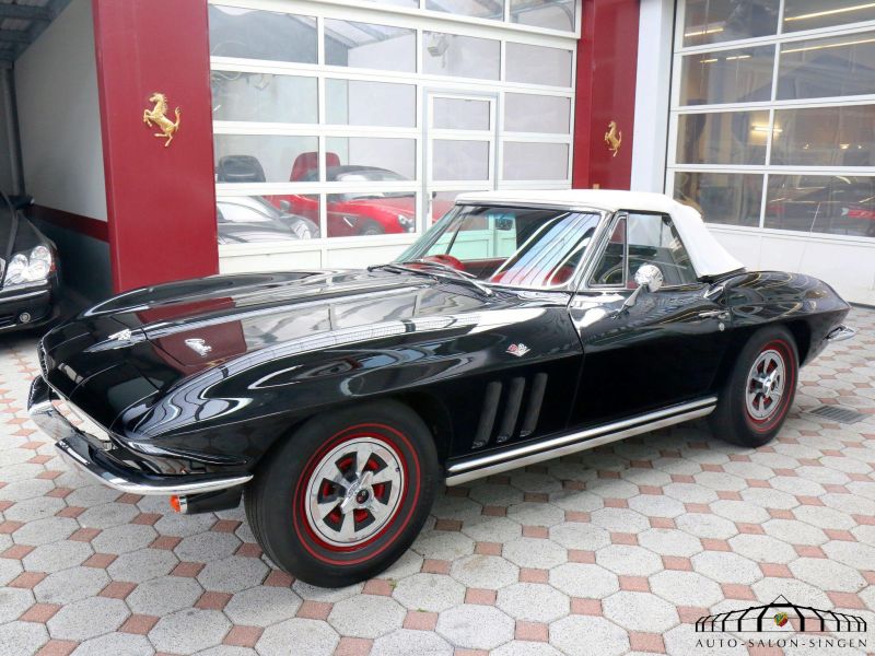 Corvette C2 Sting Ray Cabrio